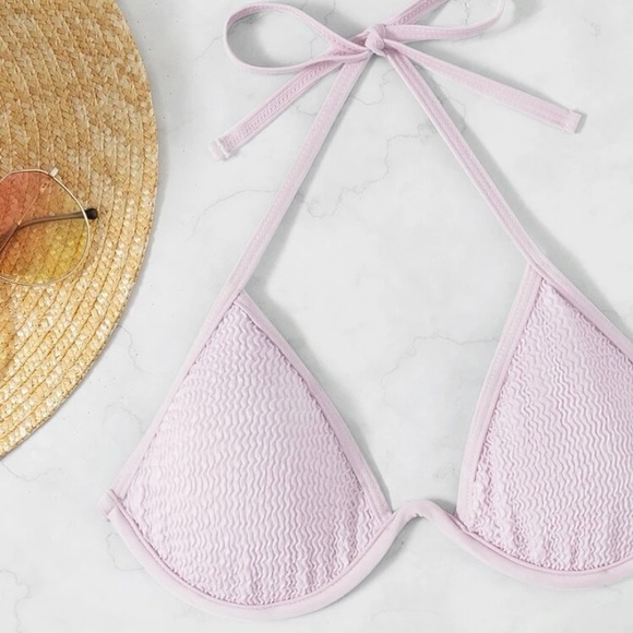 Bikini - Picture 4 of 5